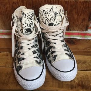 snow leopard converse